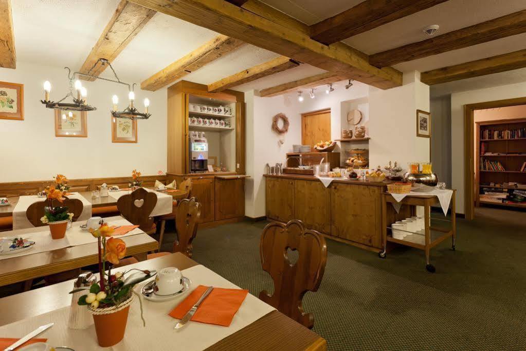 Hotel Montfort Sankt Anton am Arlberg Exterior foto